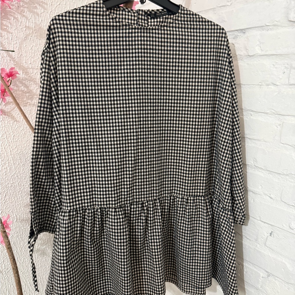 Zara Basic Black and Cream Checkered Top Gingham Top